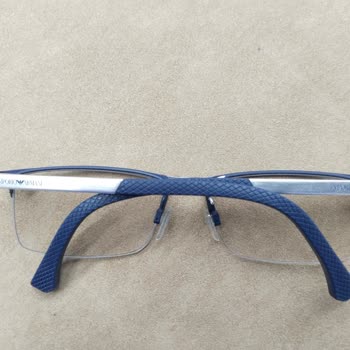 Emporio Armani Gözlüğün Boyası Atıyor Garanti Kapsamı Dışında Deniliyor