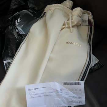 Nautica Fashfed Kapüşonlu Yerine Don Gönderdi!