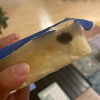 BİM Binvezir Kaşar Küflü Çıktı