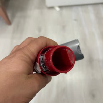 Dyson V12 Mobilya Altı Adaptörü Mekanik Arızası Hk.