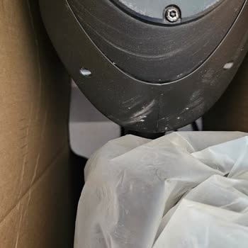 Media Markt Kutusu Açılmış / Deforme Olmuş / Kullanılmış Ürün Gönderdi