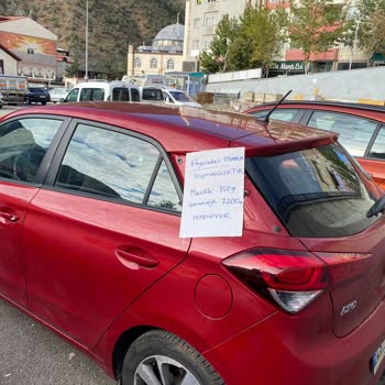 Hyundai İ20 35 Cm Lik Plastik Kaplamaya 7500 TL İstiyor