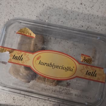 Kurabiyecioğlu İçerisinden Saç Ve Kıl Çıkıyor!