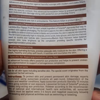 Solante Güneş Kreminin Yüzde Bıraktığı Beyaz Tortular