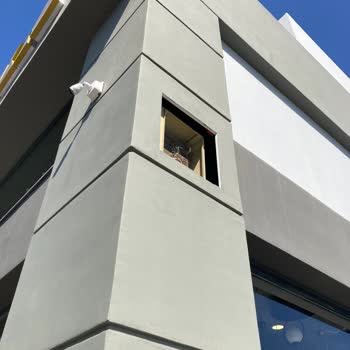 Türk Telekom Niteliksiz Elemanlarıyla Mağazama Zarar Verdi