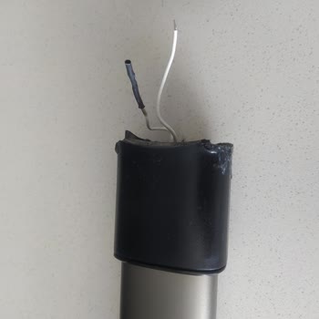 PHILIPS Ev Aletleri Philips Şarjlı Süpürge Parçası Kırıldı