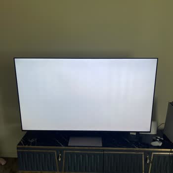 TCL Telefon TCL C745 Panel Dikey Siyah Şerit Gölgelenme Sorunu