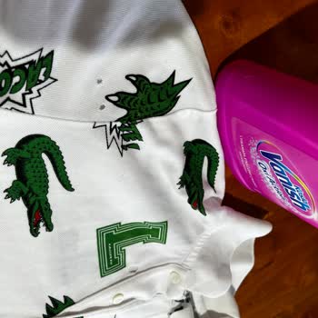 Kosla Sıvı Tişörtümü Mahvetti