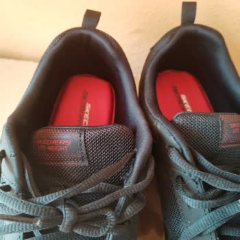 Skechers Refused to Help After Their Men's Sports Shoes Hurt My Heel After 14 Days