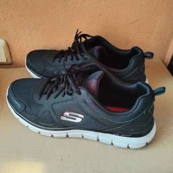 Skechers Refused to Help After Their Men's Sports Shoes Hurt My Heel After 14 Days