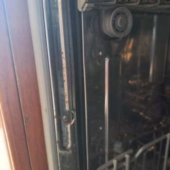 Arçelik Bulaşık Makinesi Paslanma Sorunu Ve Servis Mağduriyeti