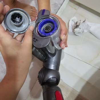 Dyson Halı Başlığında Fırça Çıkmıyor
