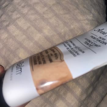 Gratis'ten Aldığım The Balm Fondöten Sivilce Yaptı Ve Emilmiyor