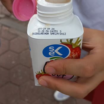 Migros Bozuk Süt Satışı.