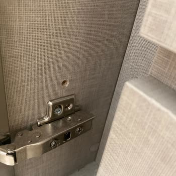 Seçkin Design Değişim Yapması Gereken Parçayı Macun İle Rötuş Yaptı