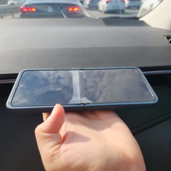 Samsung Galaxy Flip 5 Ekran Koruyucu Film Değiştirememe Problemi