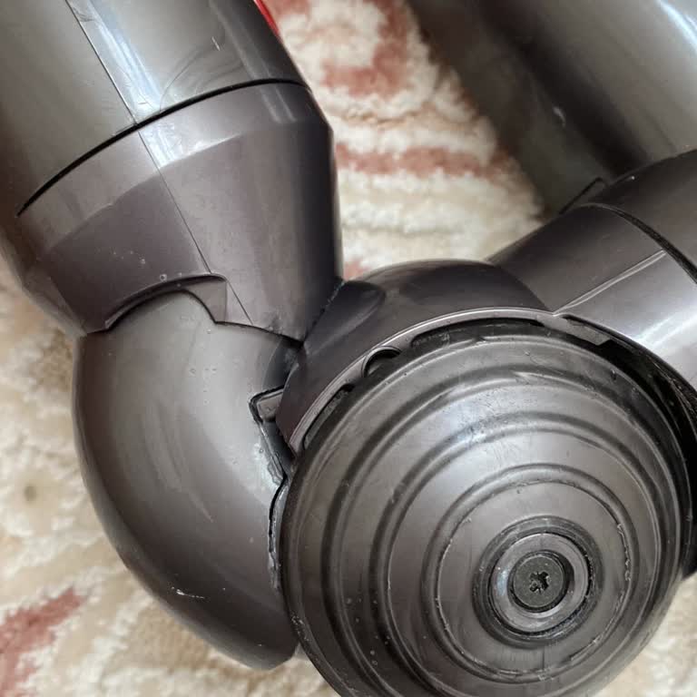 Dyson Kırık Başlık Memnuniyetsizlik