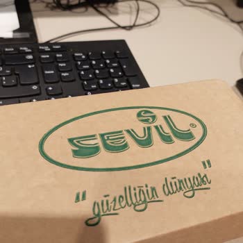 Sevil Parfümeri Online'dan Aldığım Burberry Hero Parfüm Tahriş Yaptı