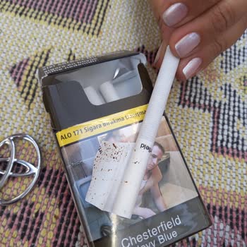 Philip Morris Chesterfield Sigarada Hata