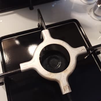 Bosch Ankastre Fırın Pişirme - Ocak Boya Atma Ve Deforme Sorunları