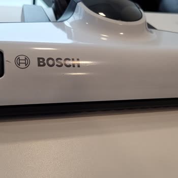 Bosch Serie 6 Aspiradora Recargable BCS61113 Enviada Usada