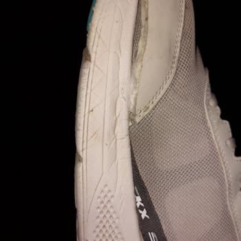 Skechers Zapatos de Mala Calidad y Problema de Garantía