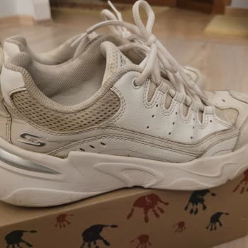 Problema con la calidad de mis zapatos Skechers