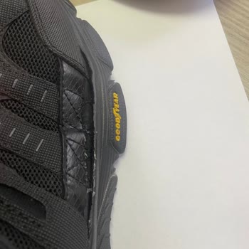 Zapatos Skechers Air Envoy con problemas de adhesión