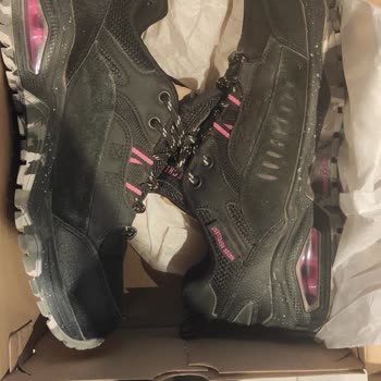 Mis zapatos Skechers nuevos se deshacen tras poco uso