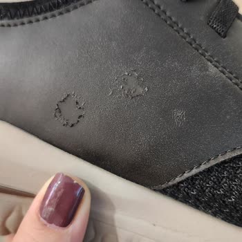 Mis zapatos Skechers se están pelando después de 2 meses
