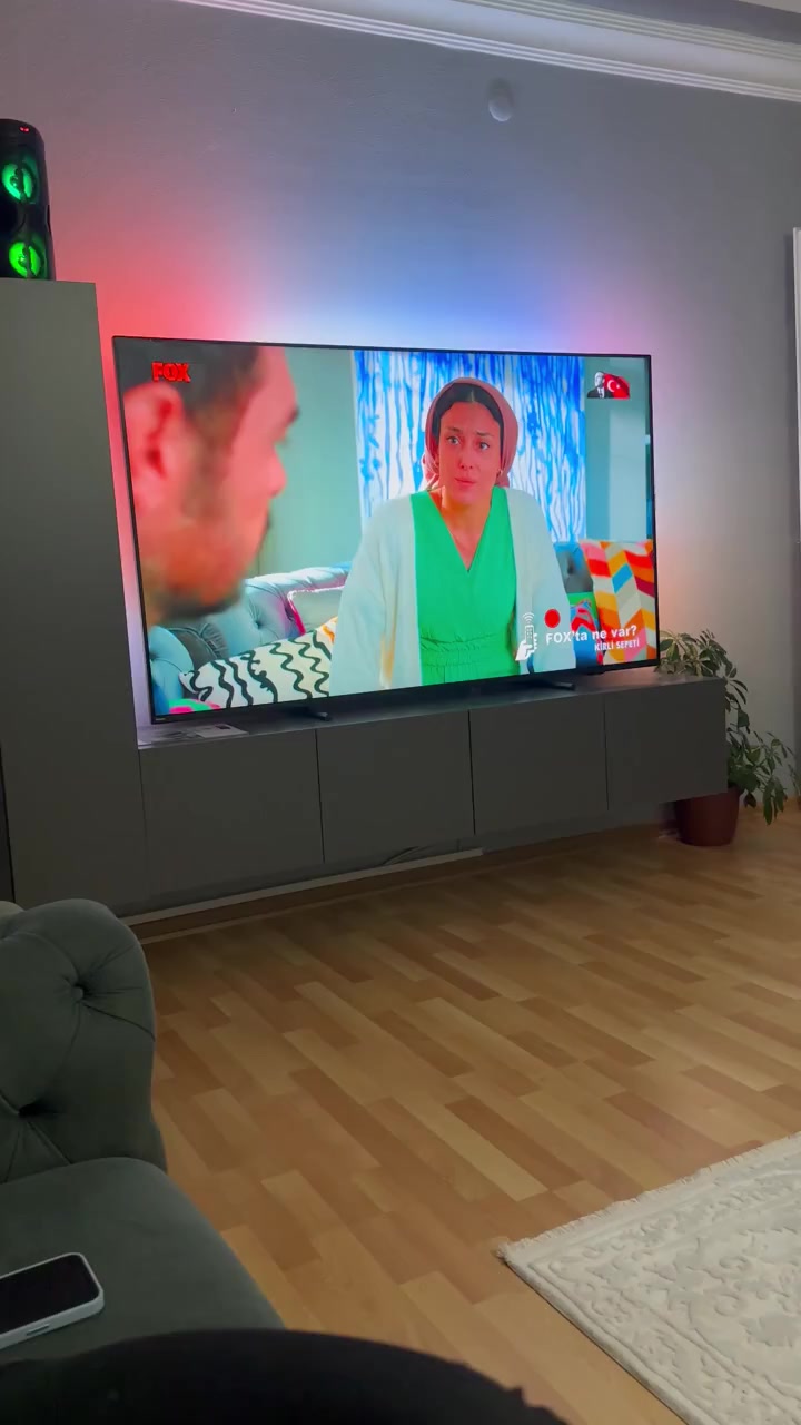 Problemas con la pantalla del TV Philips de 75 pulgadas tras 8 meses Portada de vídeo