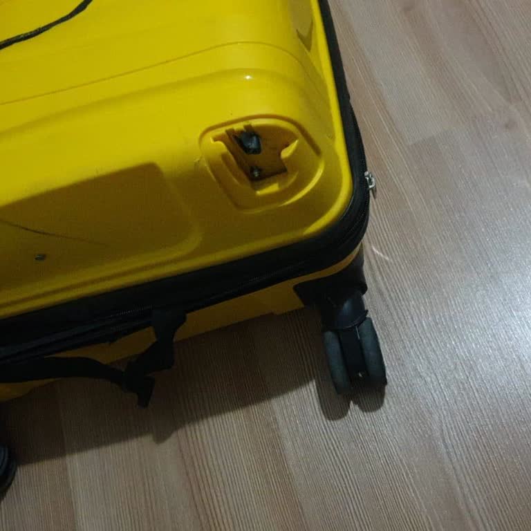 Rueda rota en maleta y falta de respuesta de Pegasus Airlines