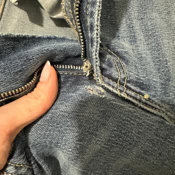 Zara: Recibí Jeans Rotos y Deformados