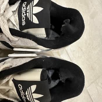 Adidas Forum Low se Desgasta en Dos Semanas y No Aceptan Devolución