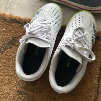 Adidas no respalda la garantía de mis zapatos defectuosos