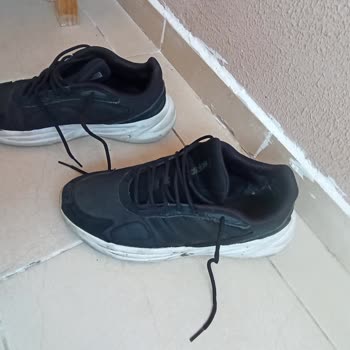 Adidas Zapatos Deformados en un Año y Sin Soporte
