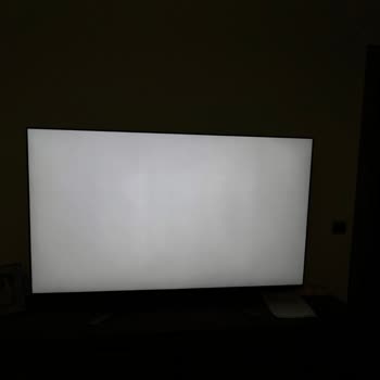 LG QNED 916PA Mini LED TV: Problema de Ghosting Vertical