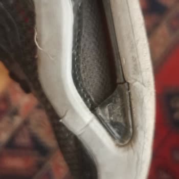 Nike Zapatos Rotos en 1 Mes, Sin Garantía en TerraCity