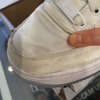 Nike Zapatos Se Rompen en 2 Semanas - Garantía Negada