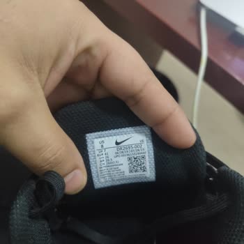 Zapatos Nike DR2695-002 Resbaladizos Causan Caída e Lesión