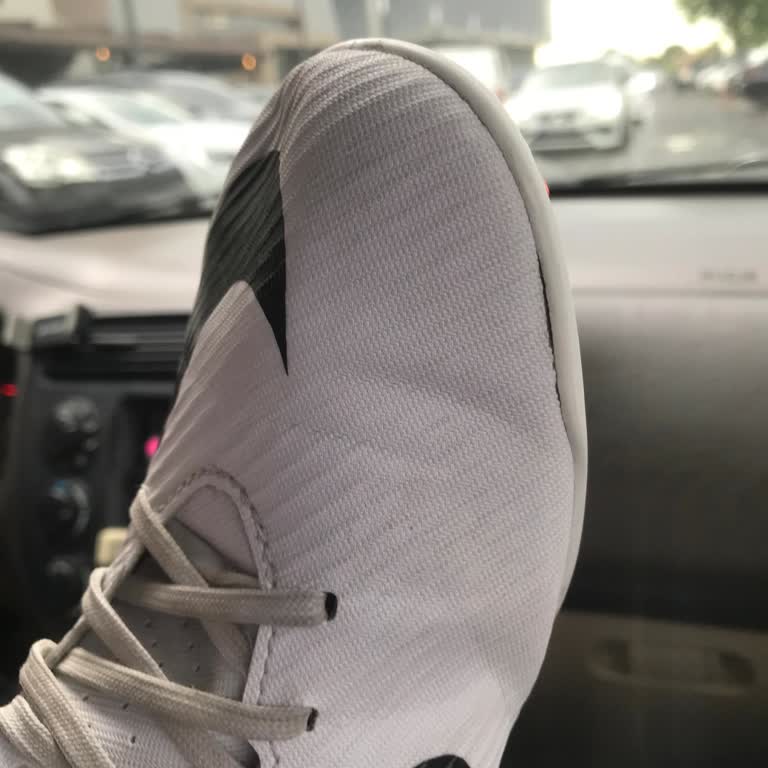 Nike Botas de Fútbol se Desgastan Rápido con Poco Uso