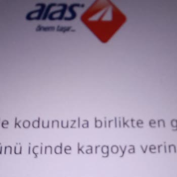 Solicitud de reembolso de artículo dañado de IKEA Stabben