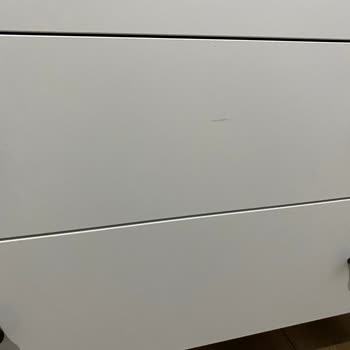 Problema sin resolver con la cómoda IKEA por semanas