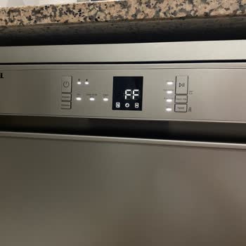 Vestel Lavavajillas Error 'FF' y Problemas Cosméticos