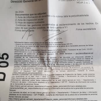 Booking.com no resuelve cargo por daños no autorizados en coche