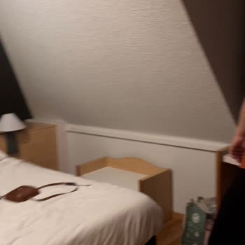 Fotos de Booking.com no coinciden con la habitación en Ibis Aalst Centrum