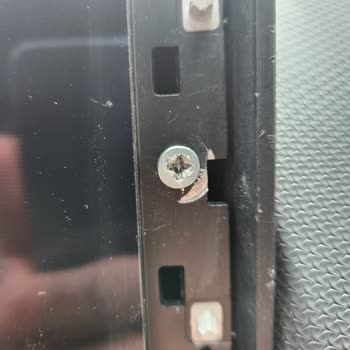 Problemas con la pantalla del Opel Astra L GS