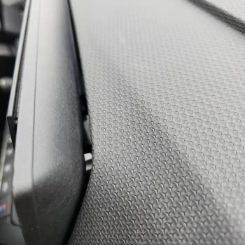 Problemas con la pantalla del Opel Astra L GS