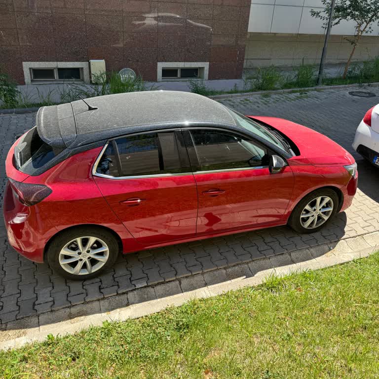 Precios Inconsistentes para el Mantenimiento de 10,000 km del Opel Corsa 2023