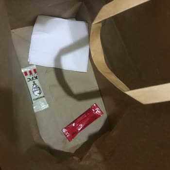 KFC Pedido Incompleto y Hamburguesa Seca